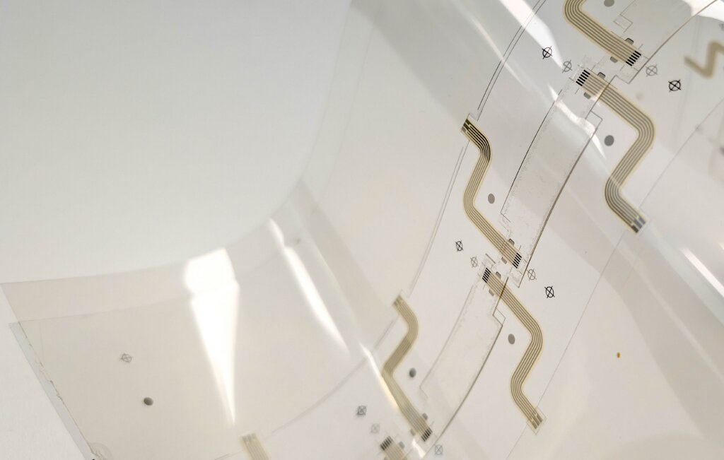 curved printed circuit